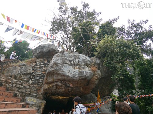 Gridhrakuta Hill, India Gridhrakuta Hill, India