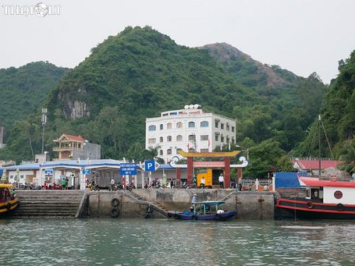 Day Tour to Halong Bay & Lan Ha Bay from Cat Ba