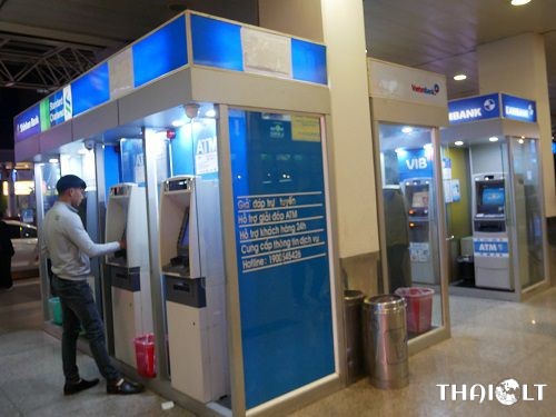 Currency Exchange at Ho Chi Minh Tan Son Nhat Airport (SGN) Currency Exchange at Ho Chi Minh Tan Son Nhat Airport (SGN)