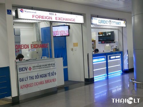 Currency Exchange at Ho Chi Minh Tan Son Nhat Airport (SGN) Currency Exchange at Ho Chi Minh Tan Son Nhat Airport (SGN)